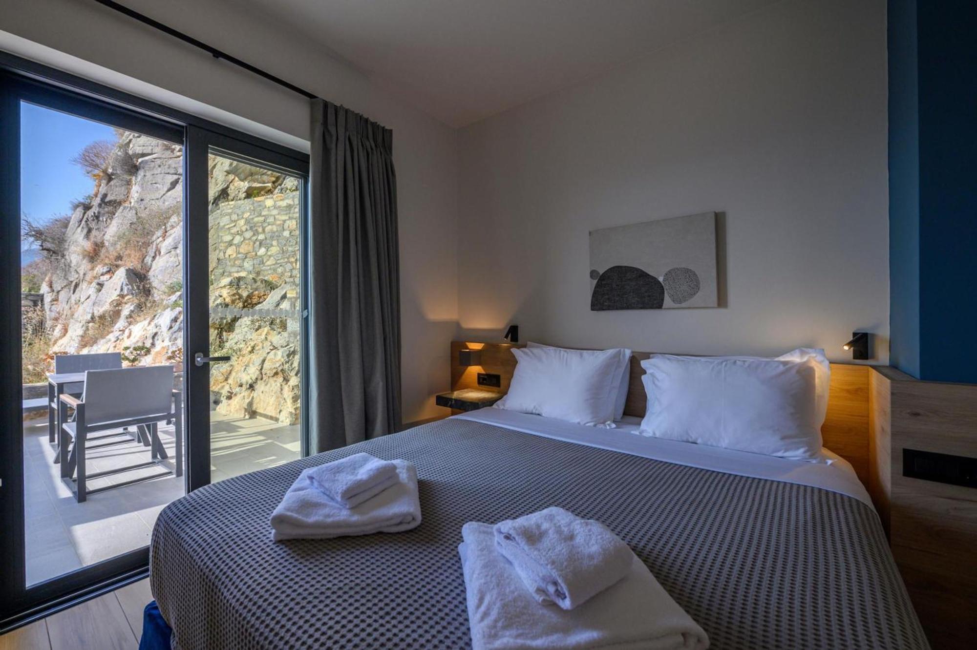 Mani Suites อายิโอสนิโกลาโอส ภายนอก รูปภาพ