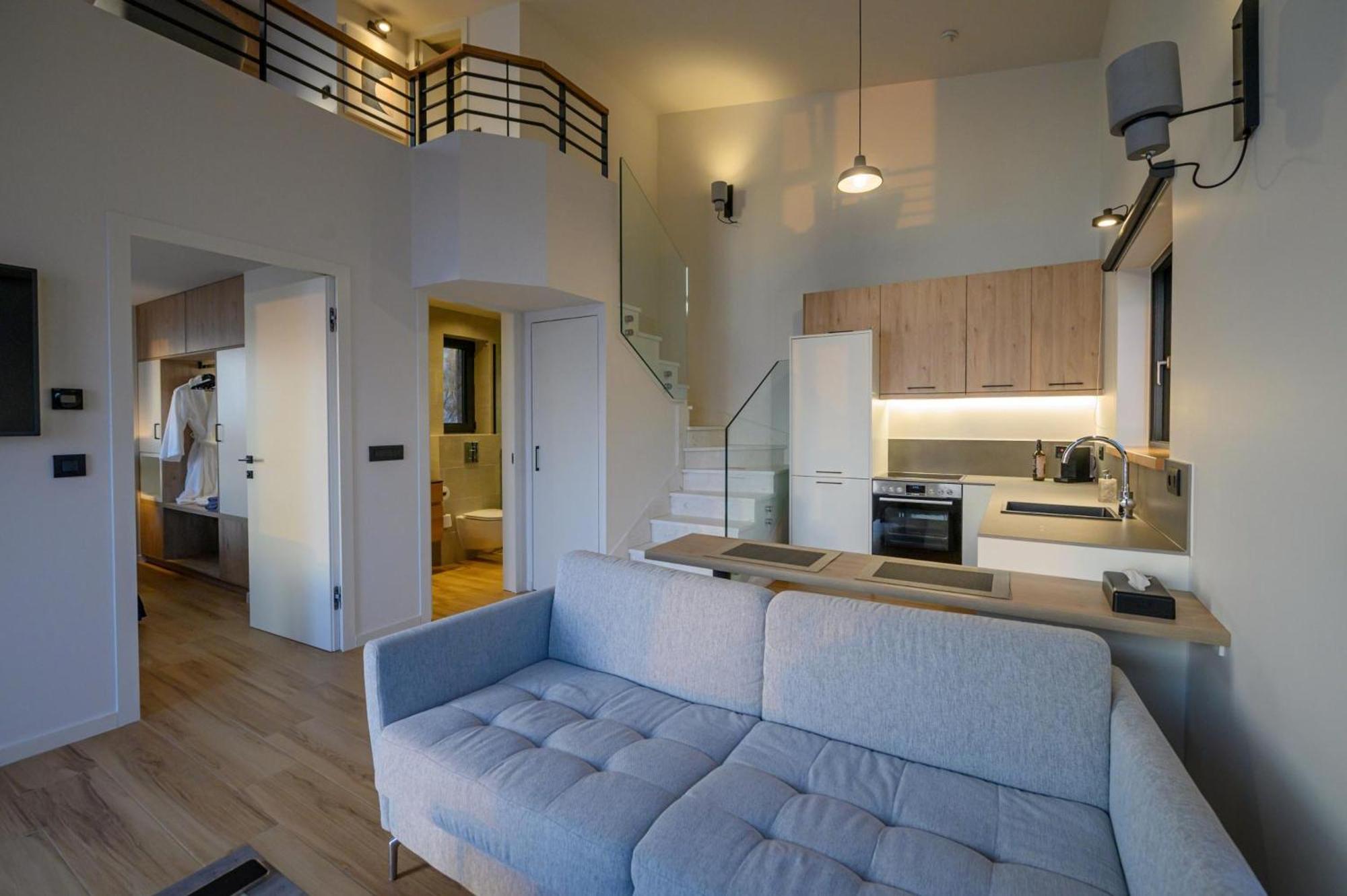 Mani Suites อายิโอสนิโกลาโอส ภายนอก รูปภาพ